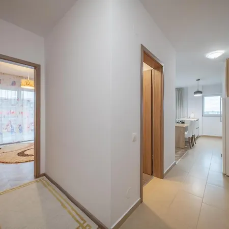 Lancer Apartament *